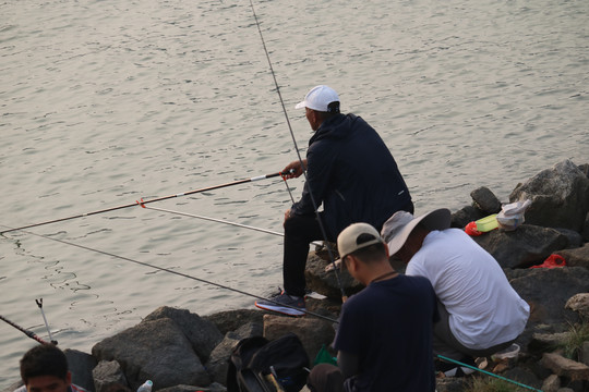 珠海情侣路珠海日月贝钓鱼和风光