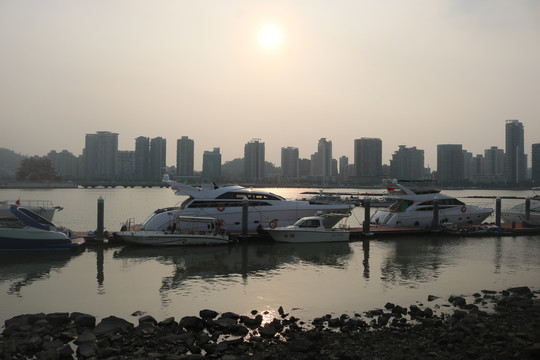 珠海情侣路珠海日月贝风光景色