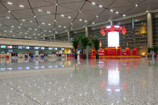 哈尔滨机场航站楼出发大厅