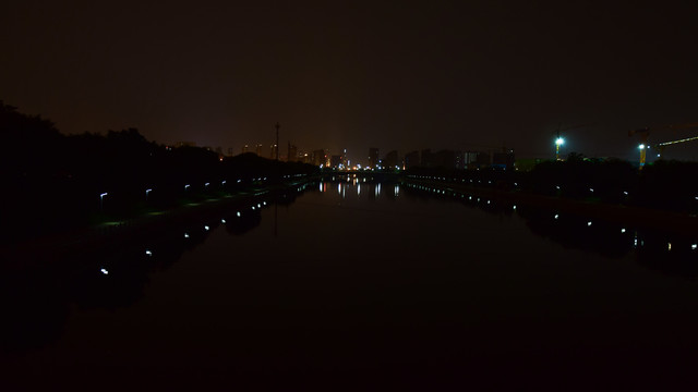 远眺城市夜景