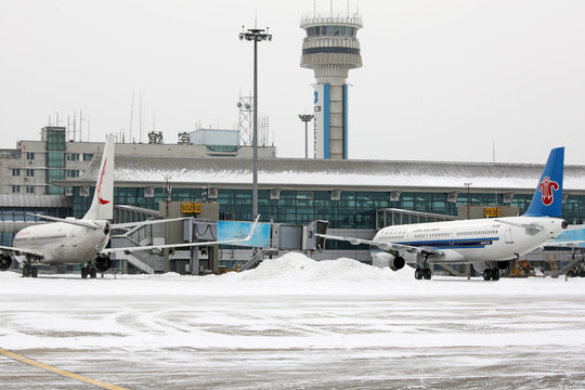 大雪中的沈阳机场