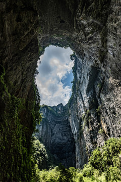 重庆武隆天生桥神鹰天坑