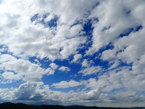 蓝天云朵