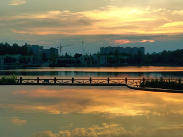 凤翔湖夕阳风景
