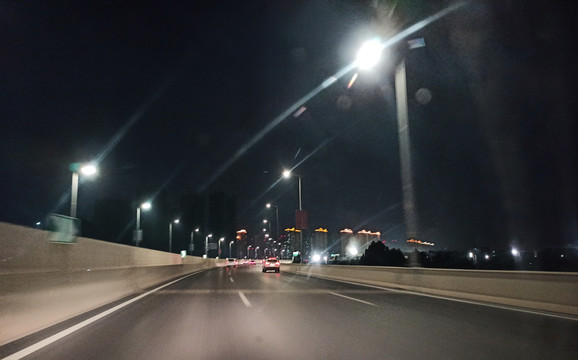 高速路夜景