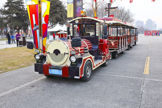 旅游景区小火车