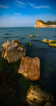 海水绕海礁