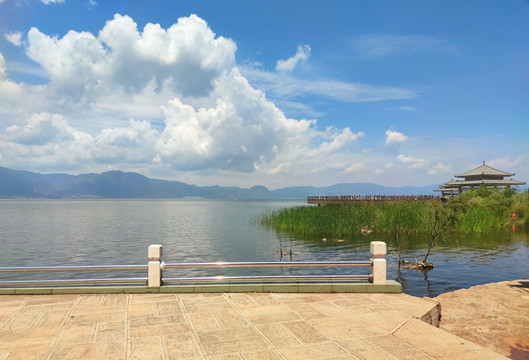 湖水风景照片