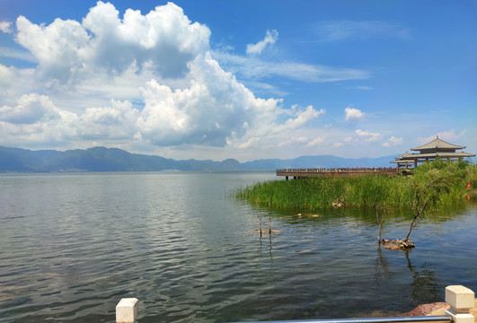 湖水风景照片