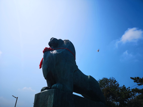 旅顺口军港公园醒狮雕塑