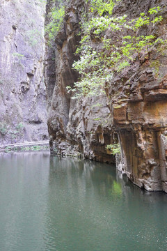 太行山八泉峡峡谷溪水