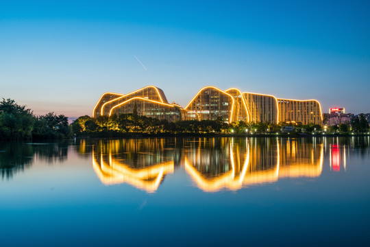 杭州白马湖国际会展中心动漫广场