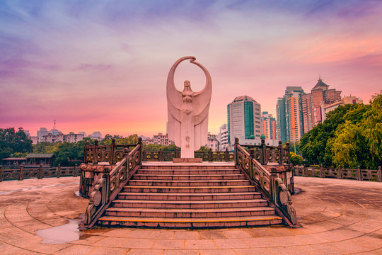 宁波月湖天使雕塑