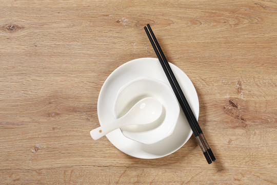 陶瓷碗筷