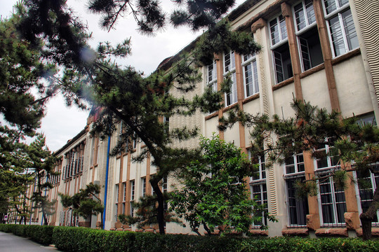 中国海洋大学鱼山校区校内风景