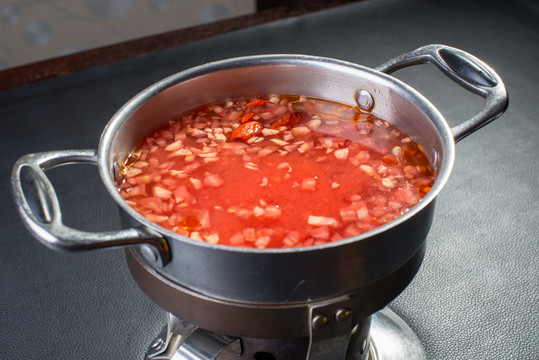 西红柿锅底