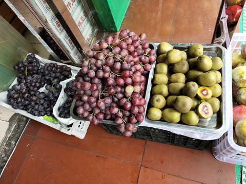 水果店卖的水果