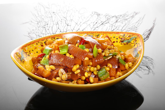 肉皮黄豆芽卜留克