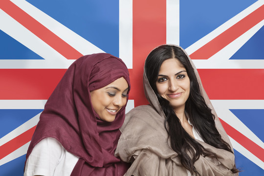 英国背景前的传统阿拉伯人