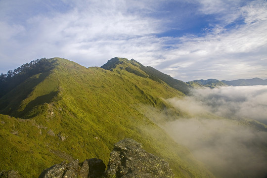 能高山主峰