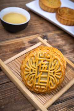 中秋节五仁月饼特写