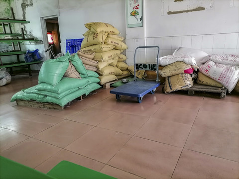 塑胶厂塑料