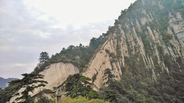 华山苍龙岭