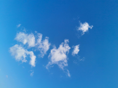 蓝天云朵