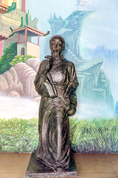 华佗中医药文化博物馆塑像