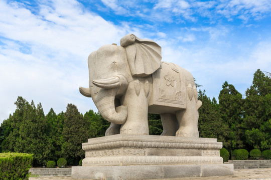 舜帝陵大象雕塑