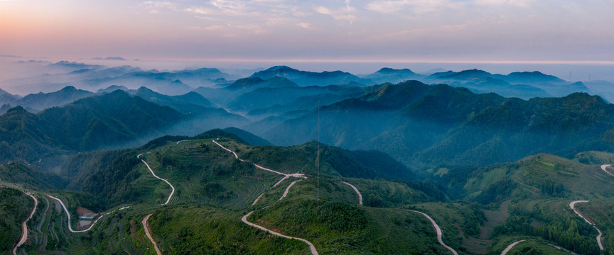 山路弯弯