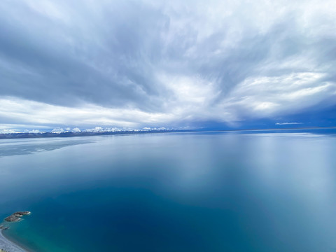碧水蓝天