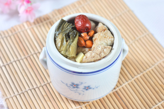 菜干南北杏益肺汤