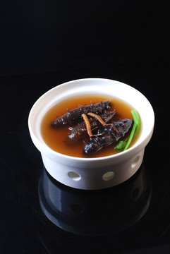 虫草炖辽参