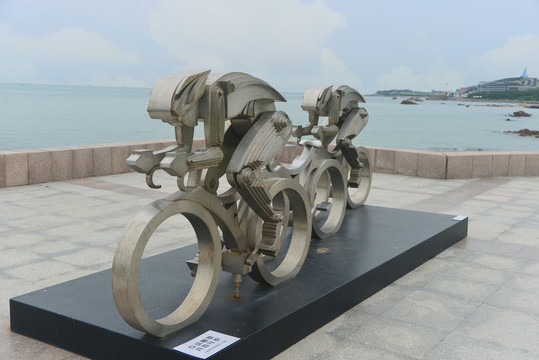 自行车运动不锈钢雕塑