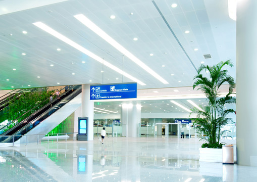 上海浦东国际机场航站楼内部