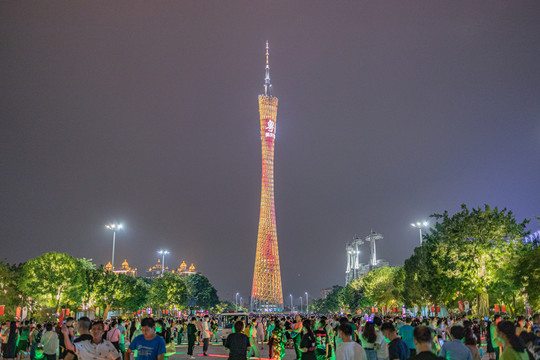 国庆节的广州塔