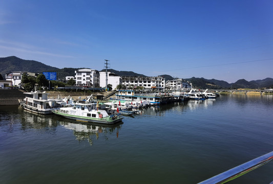 新安江山水画廊