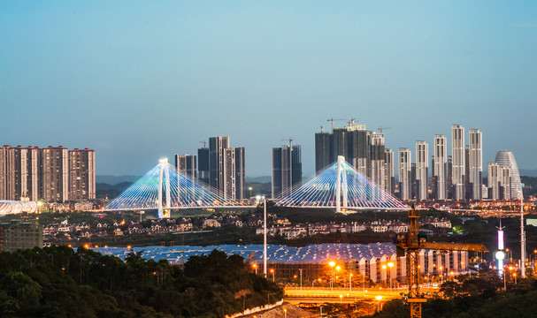 广西南宁青山大桥夜景