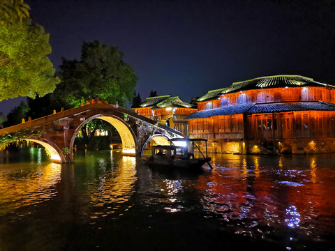 江南水乡古镇乌镇夜景