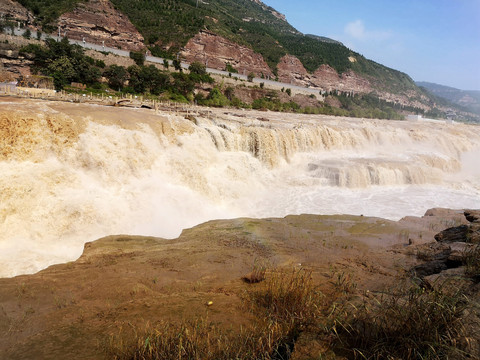 黄河壶口瀑布景观