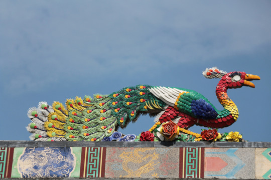 孔雀雕塑