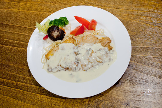 鸡排意面