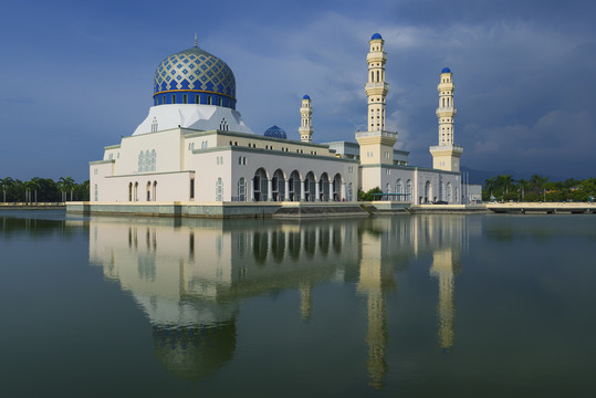 马来西亚沙巴州水上清真寺
