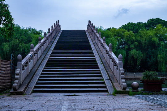 苏州山塘街七里山塘风光