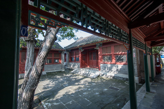 北京报国寺顾亭林祠