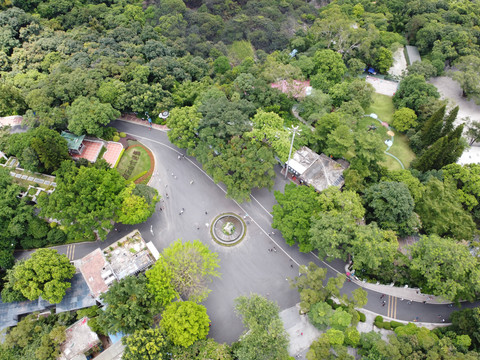 航拍白云山山顶公园