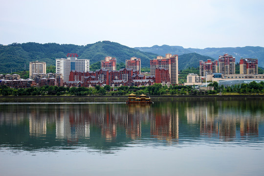 汉丰湖