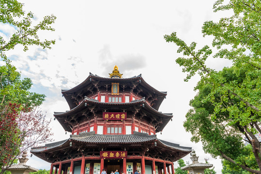 苏州寒山寺钟楼