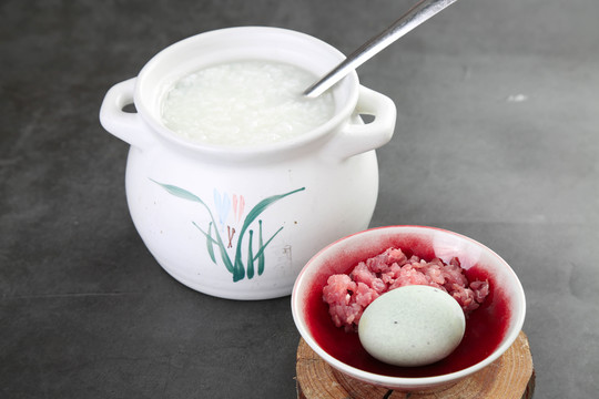 皮蛋瘦肉粥